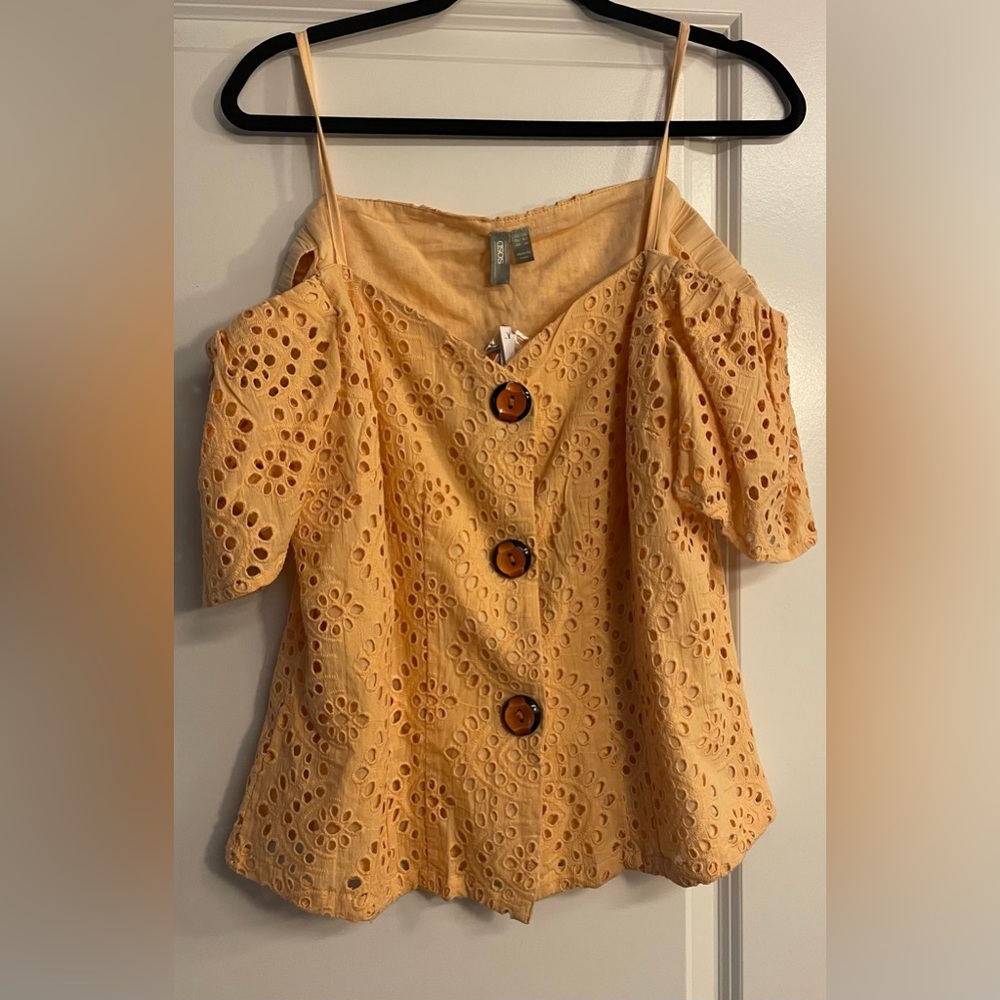 NWT summer top! Fully lined